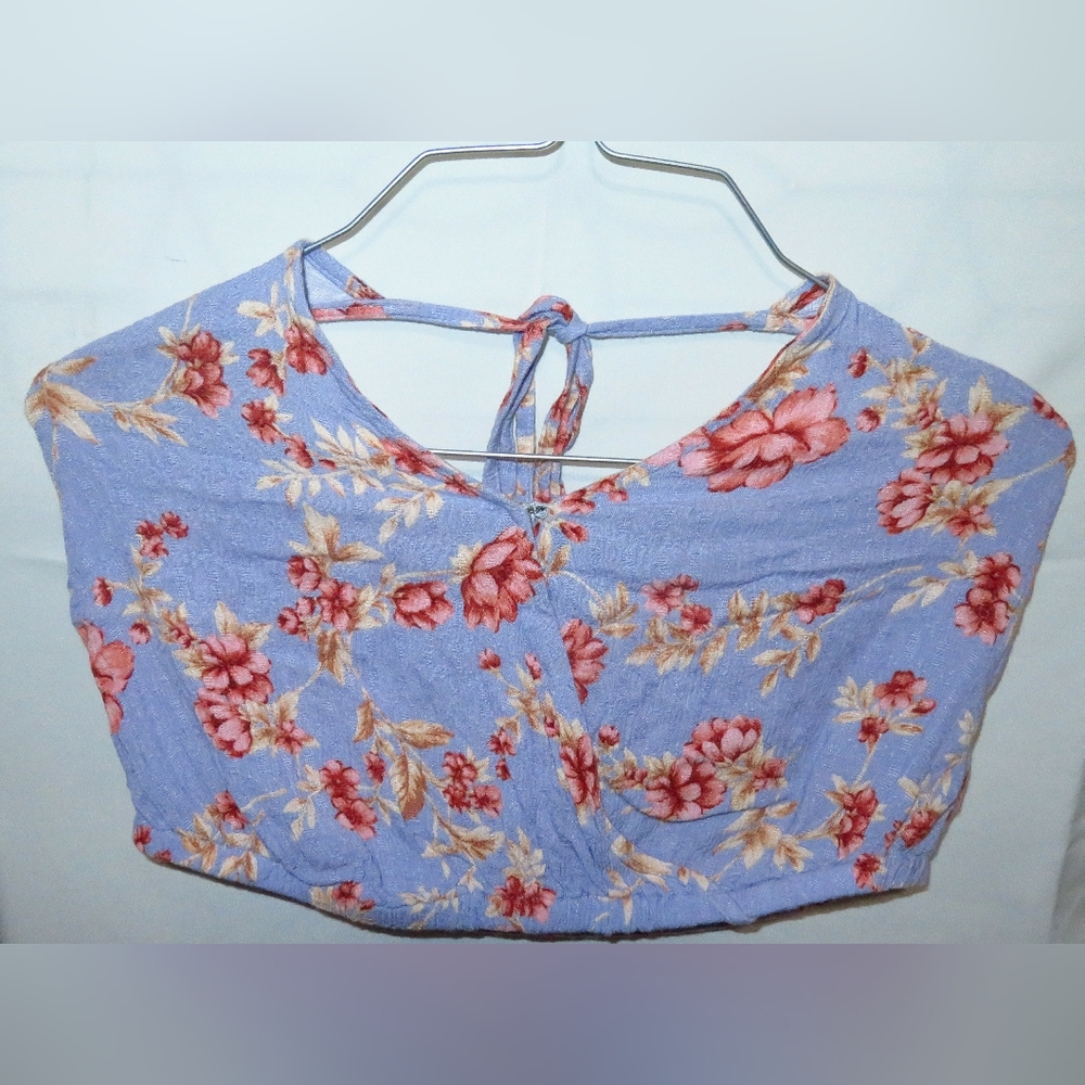 Small American Eagle Purple Floral Crop Halter Top
